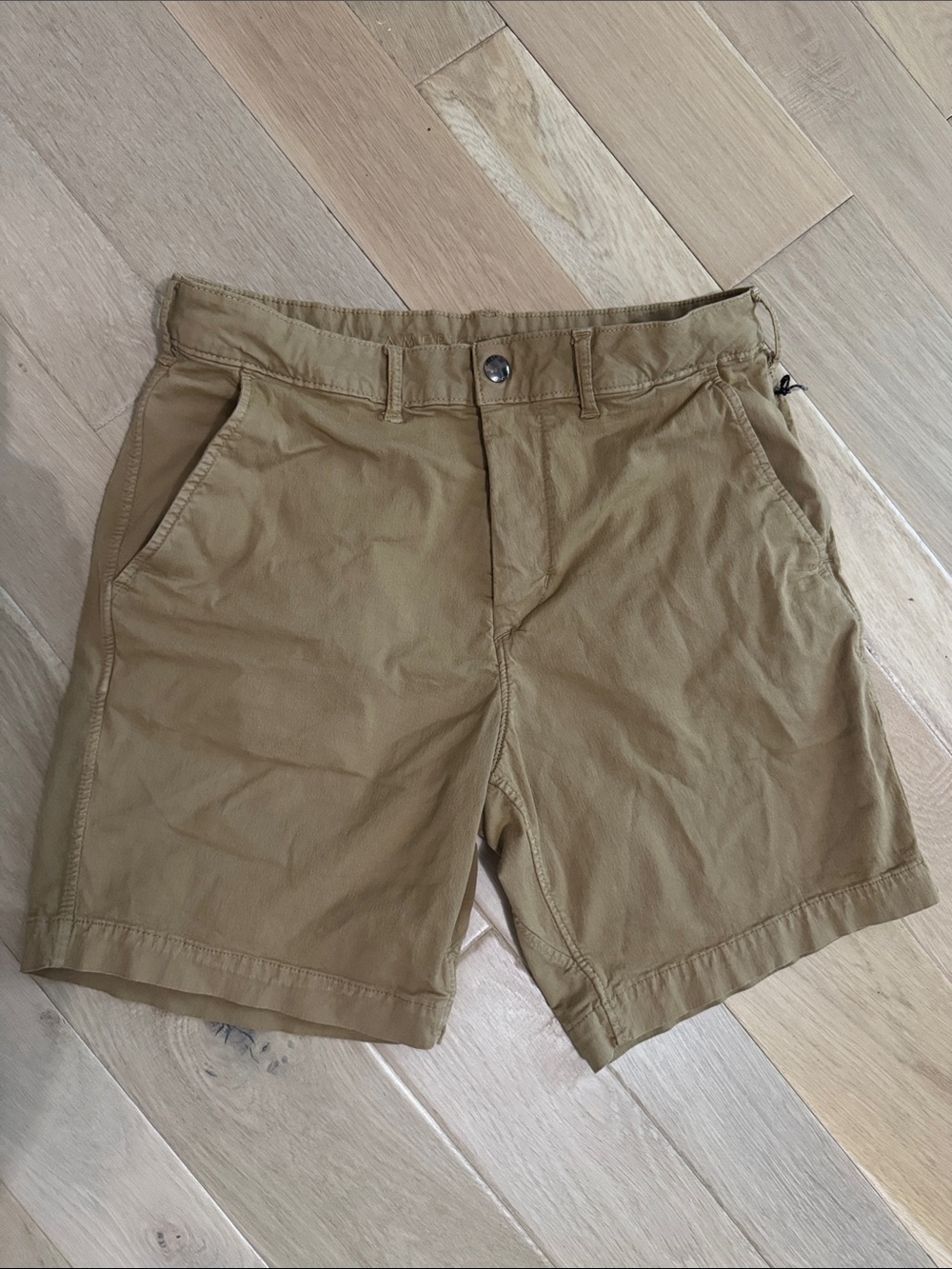 Men's American Eagle Flat Front Khaki Shorts with Classic Fit